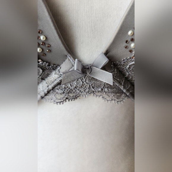 Victoria secret dream angel push up bra size 32D prettt sexy glam crystals grey - Picture 3 of 6